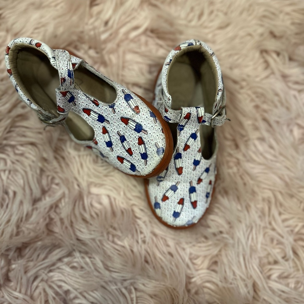 Little Penguin shoes Mary Jane “bomb pop popsicle 4th July 4/5yrs